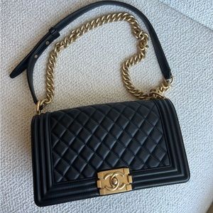 Chanel le boy old medium calfskin black